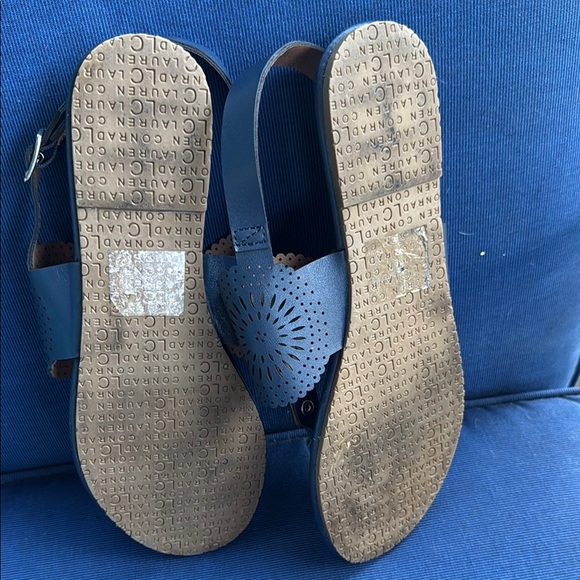 LC Lauren Conrad Blue Sandals with Medallion Design - Picture 3 of 3